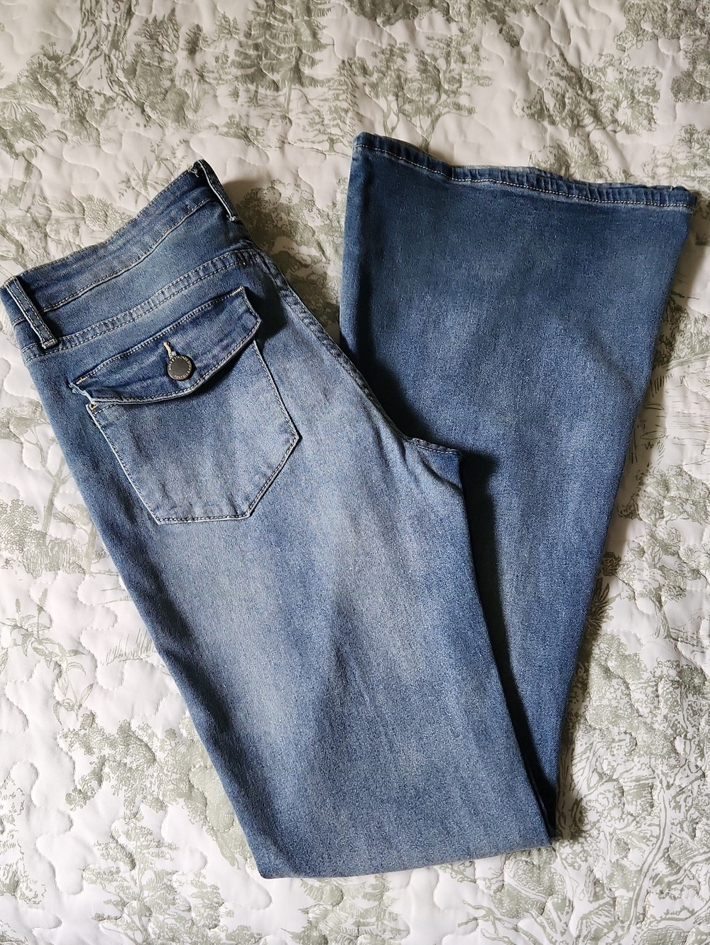 Kendall & Kylie Jeans